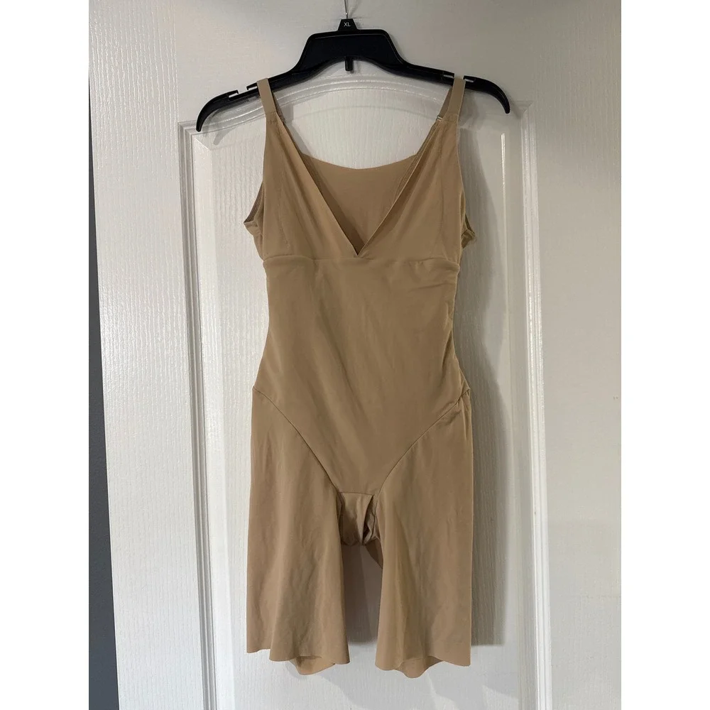 Maidenform‎ Firm Foundations Body Shaper Beige Shapewear 04157X Womens Large